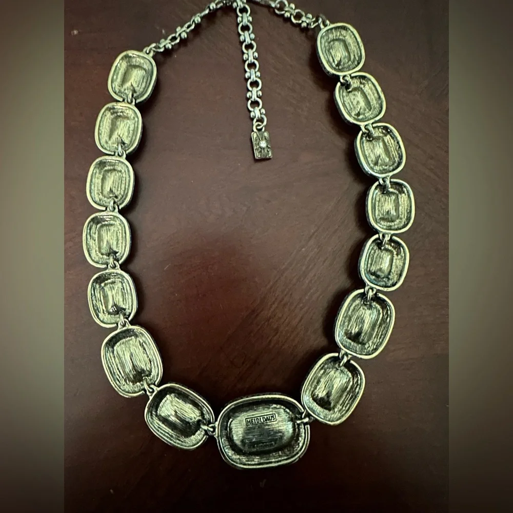 Beyond Gorgeous HEIDI DAUS Vintage Necklace  Citron Crystal 16-20